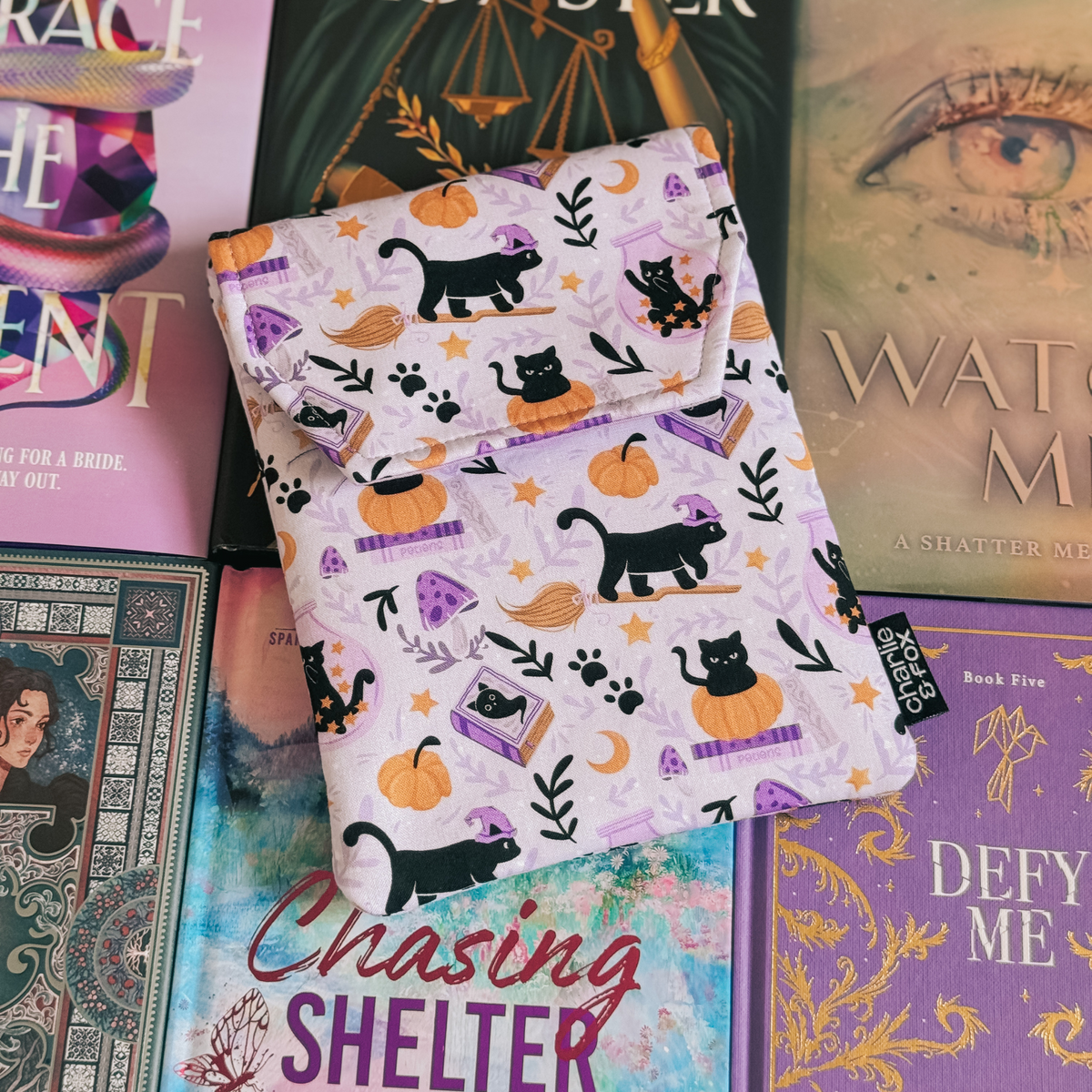 Cats and Magic padded e-reader sleeve
