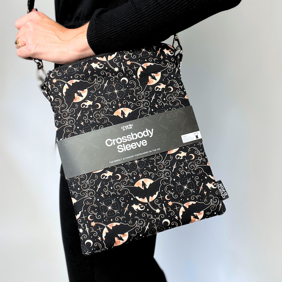 Fourth Wing crossbody sleeve - Rebecca Yarros