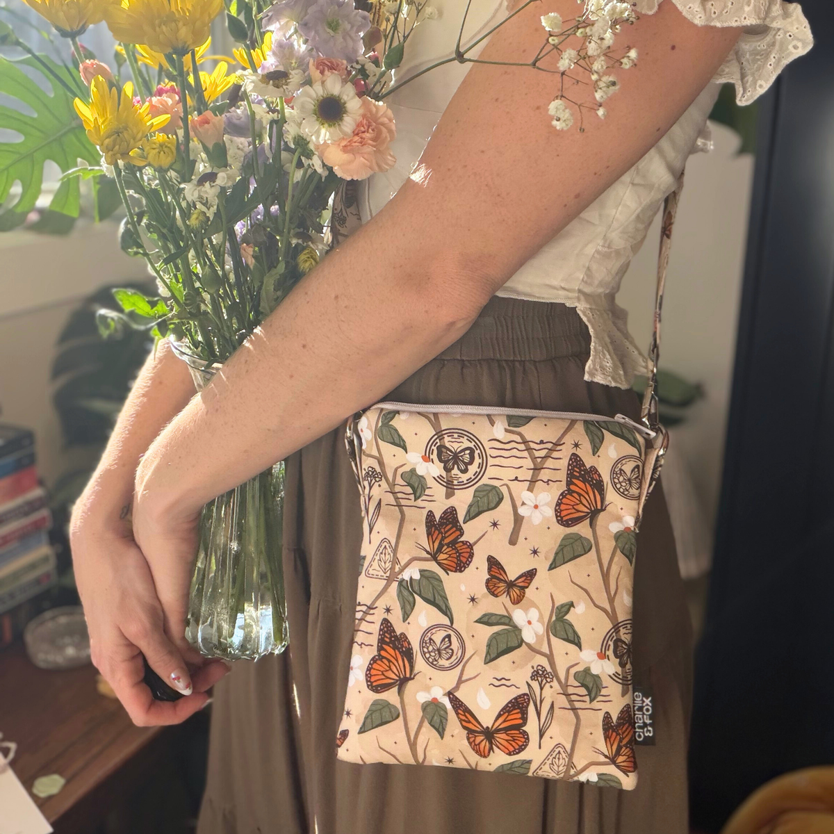 Monarch Story crossbody sleeve