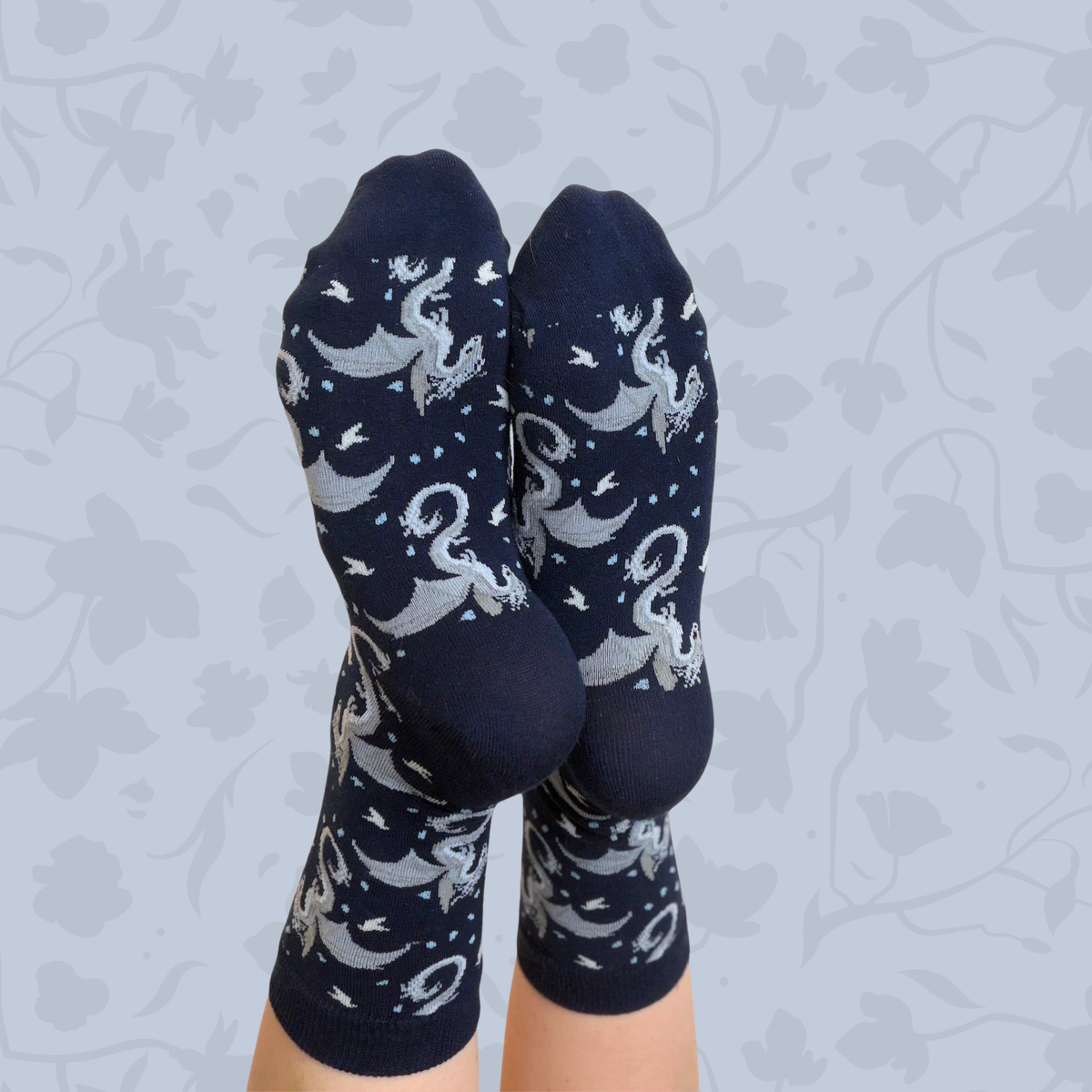 Moonplume Dragon socks (When The Moon Hatched - Sarah A. Parker)