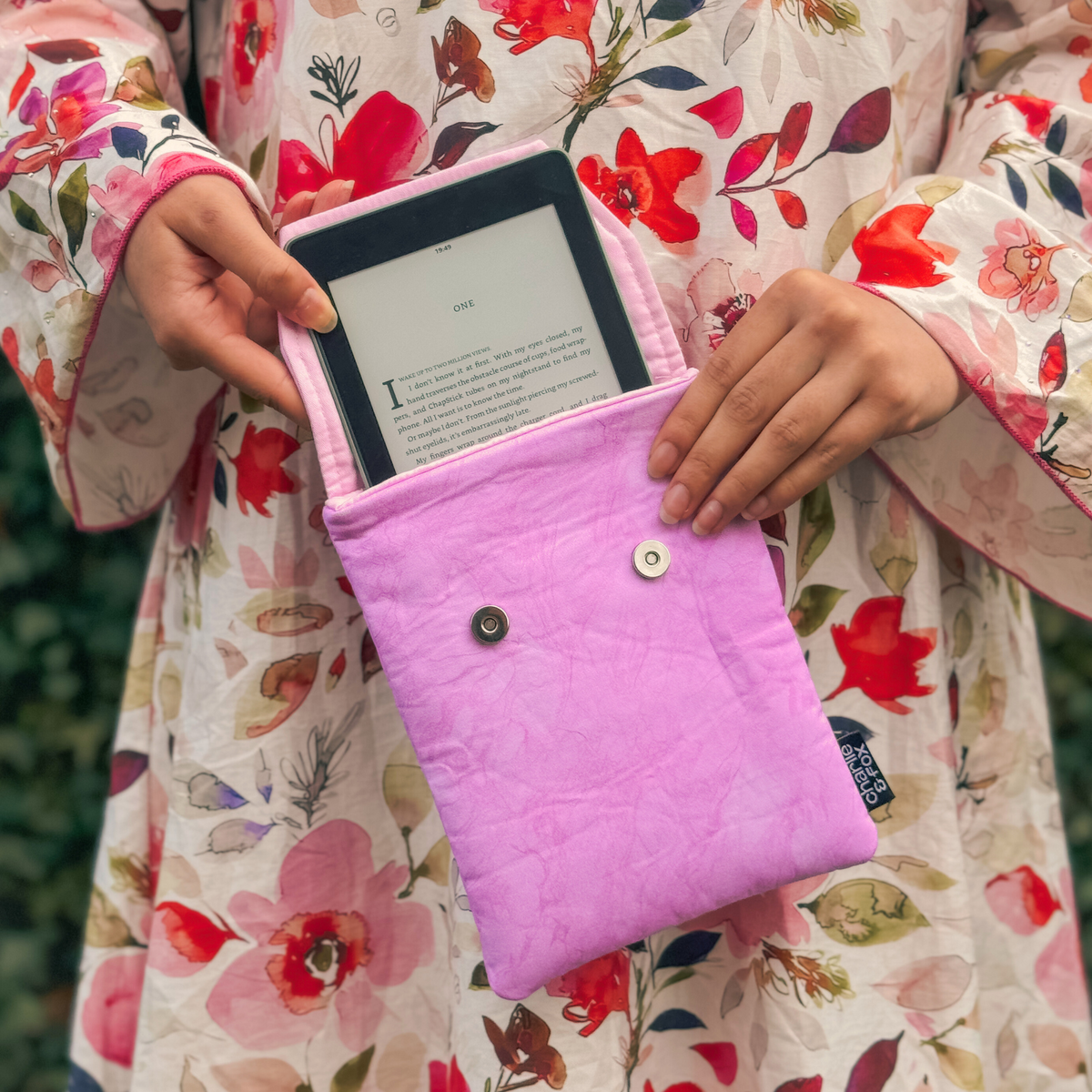 Pink Lemonade padded e-reader sleeve