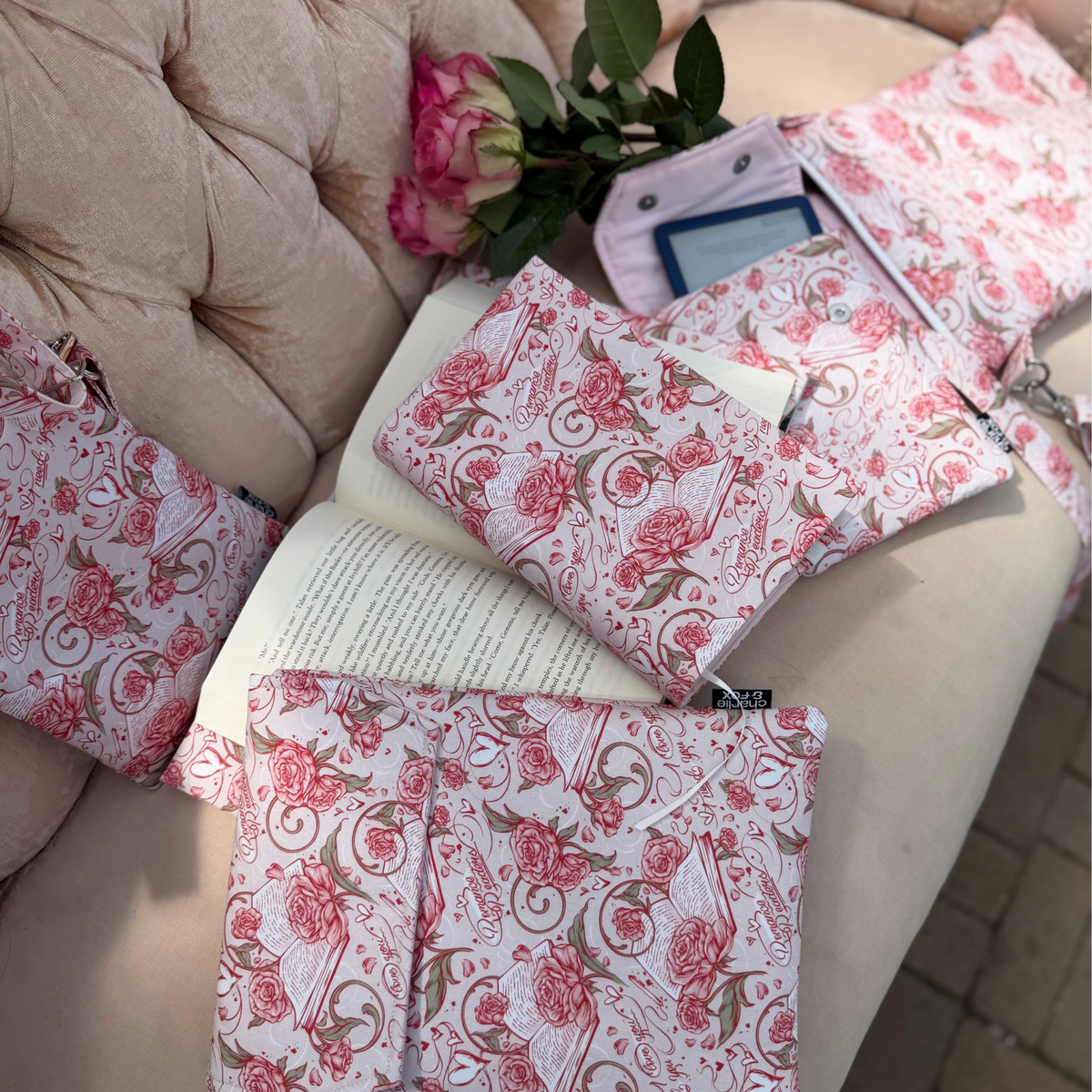 Romance Readers padded e-reader sleeve