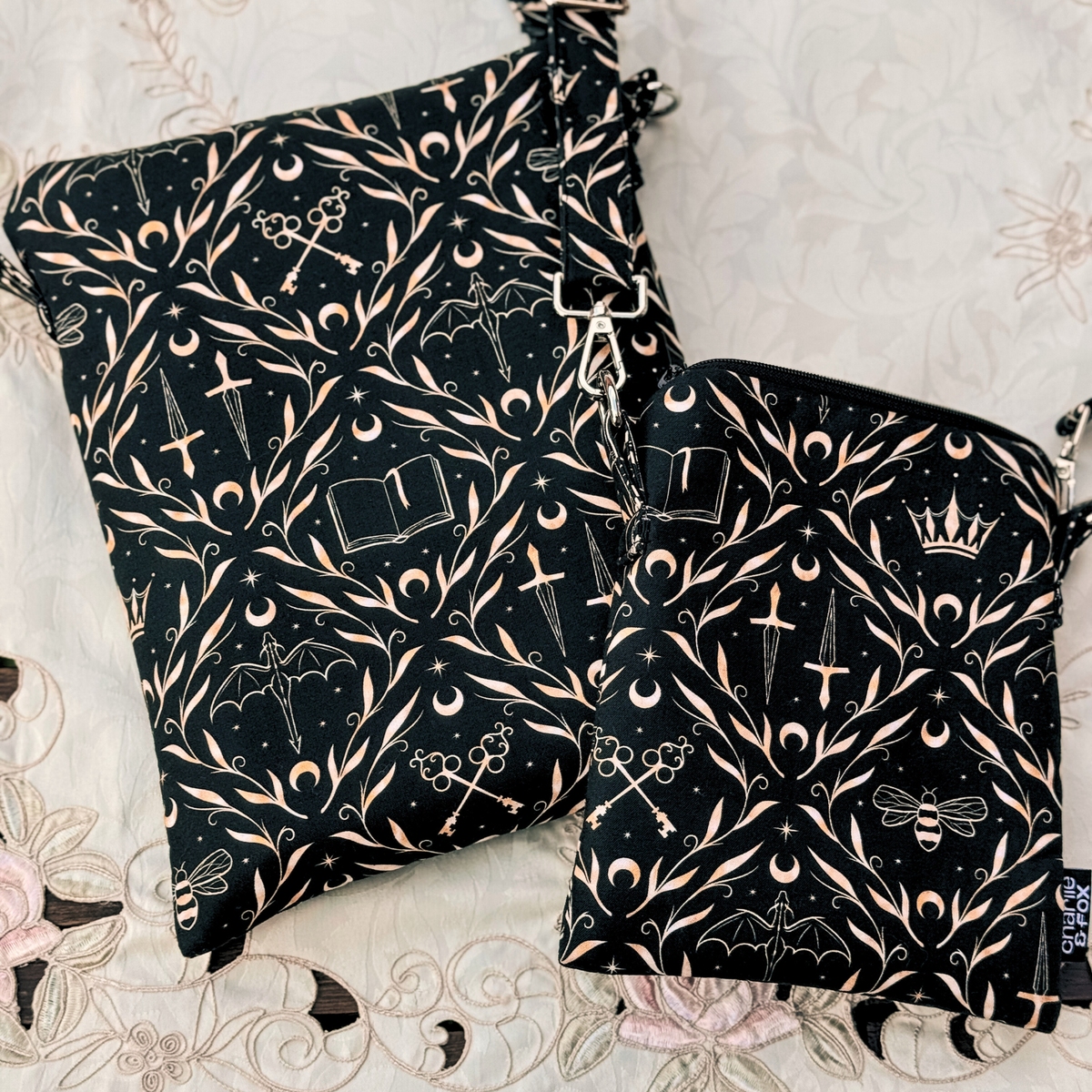 Stories and Stars crossbody sleeve