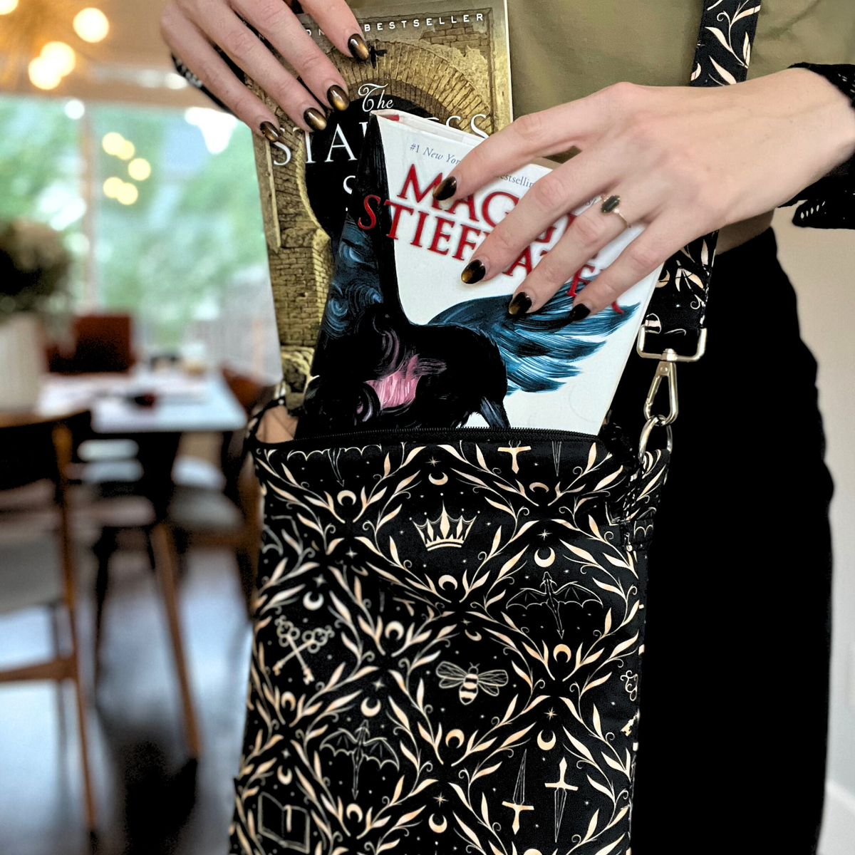 Stories and Stars crossbody sleeve