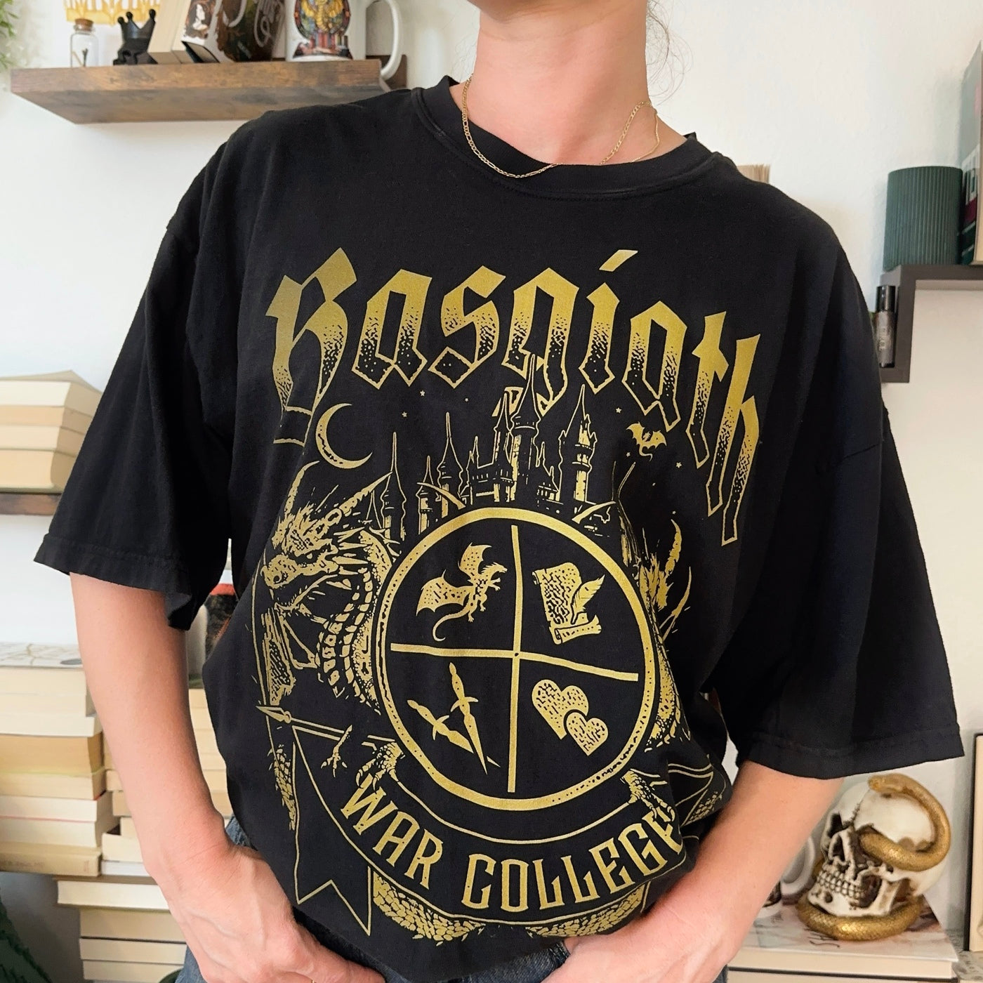 Basgiath War College t-shirt — Fourth Wing