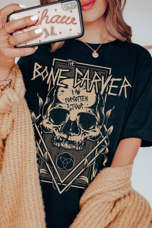 Bone Carver T-Shirt - Caffeineandcurses - Sarah J Maas