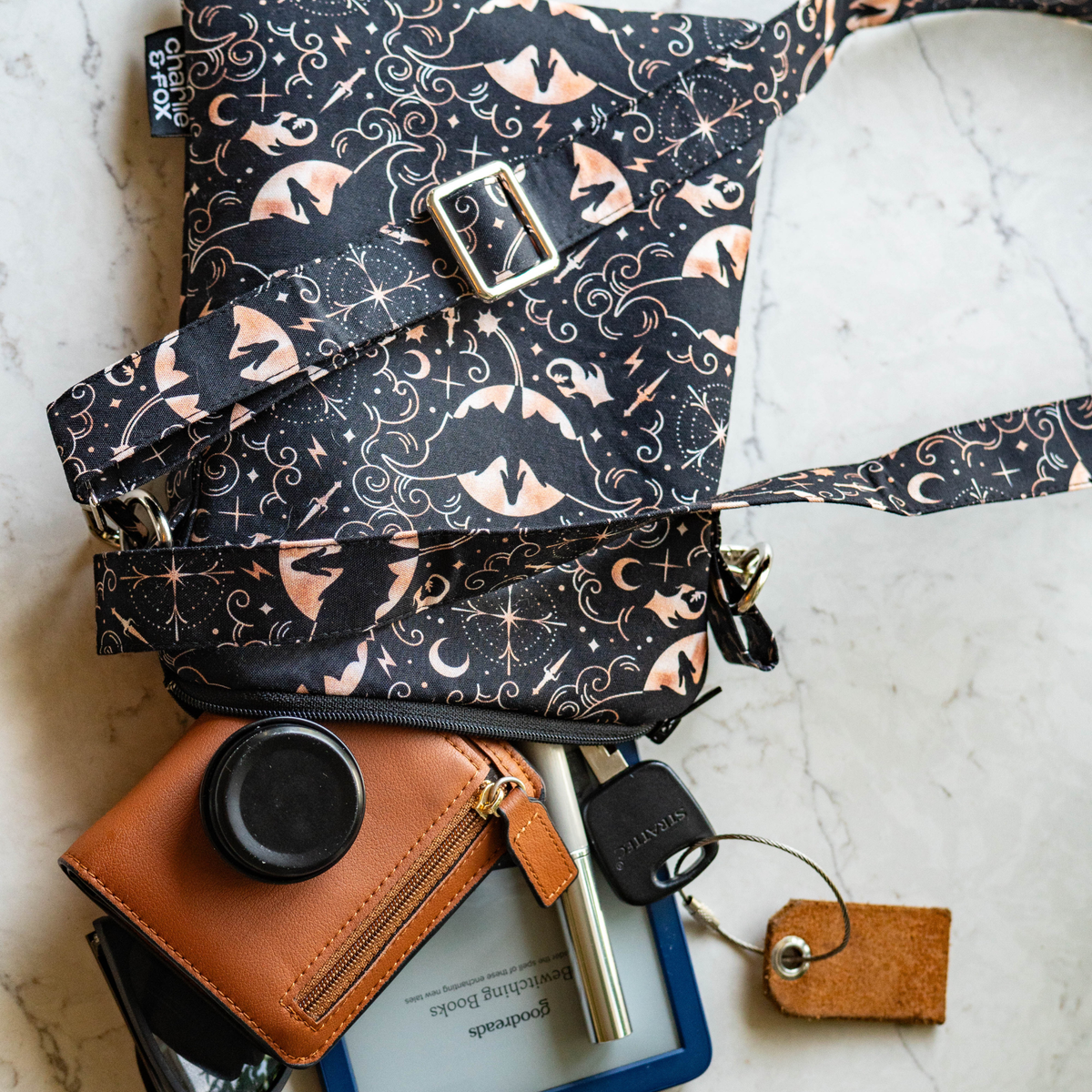 Fourth Wing crossbody sleeve - Rebecca Yarros