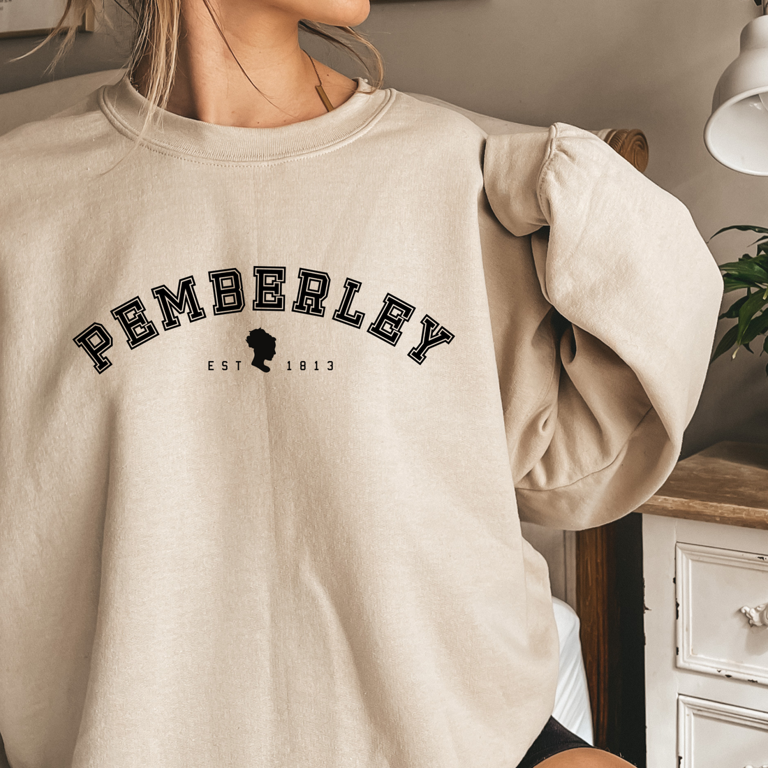 PEMBERLEY LITERARY SWEATSHIRT | PRIDE AND PREJUDICE SHIRT